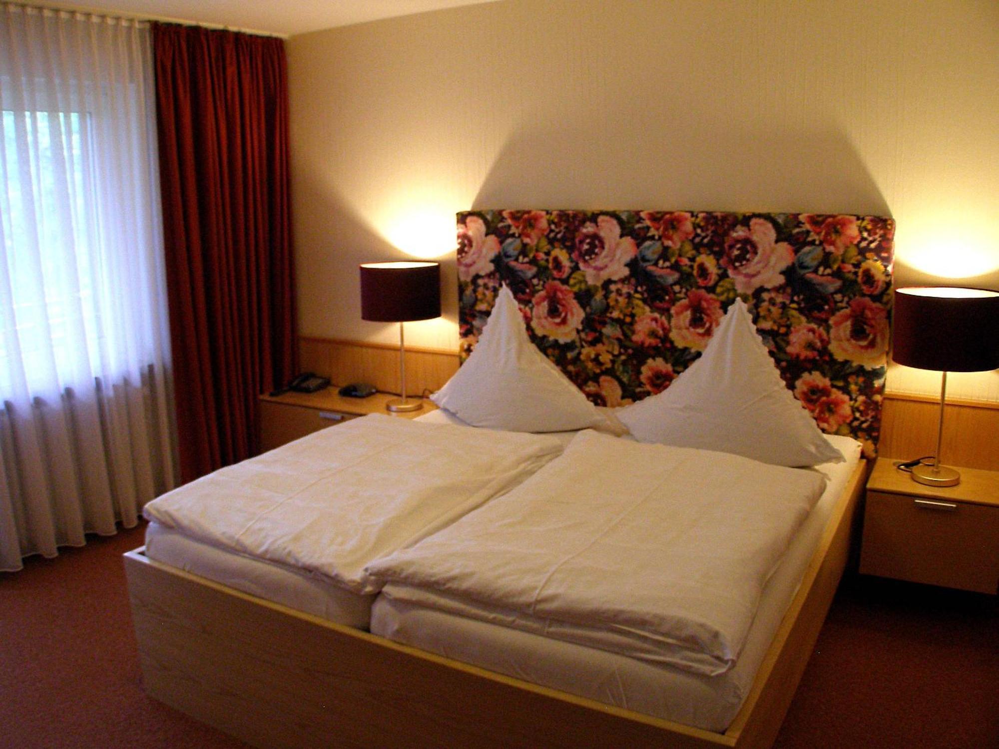 Hotel Haus Katharina Garni 巴特施泰本 外观 照片
